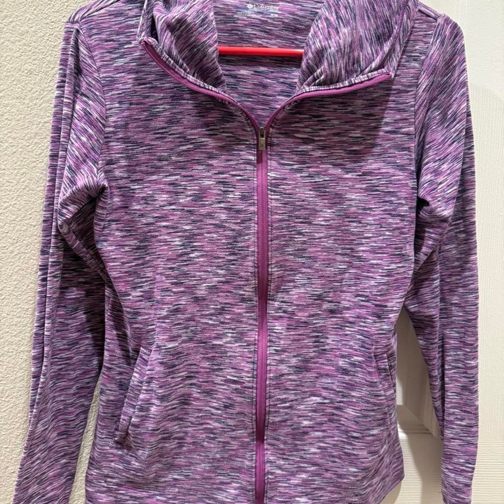 Purple Columbia Sportswear zip up hoodie with hood, size M
